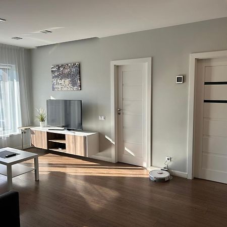 Your Home - Spacious Apartment In City Center, With Balcony & Self Check-In Vilnius Buitenkant foto