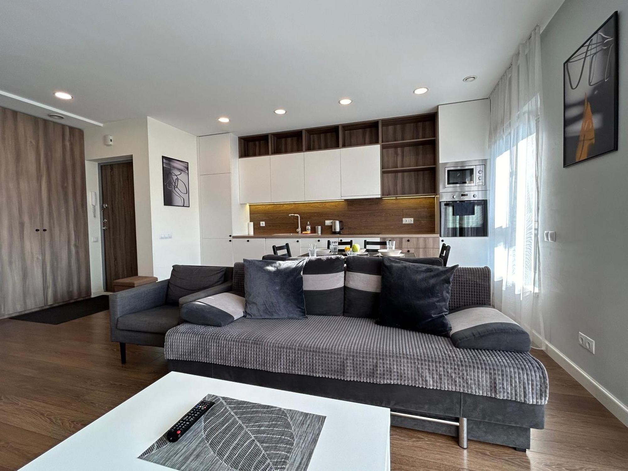 Your Home - Spacious Apartment In City Center, With Balcony & Self Check-In Vilnius Buitenkant foto